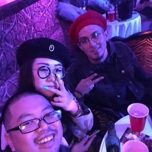 Meet your Posher, Vira